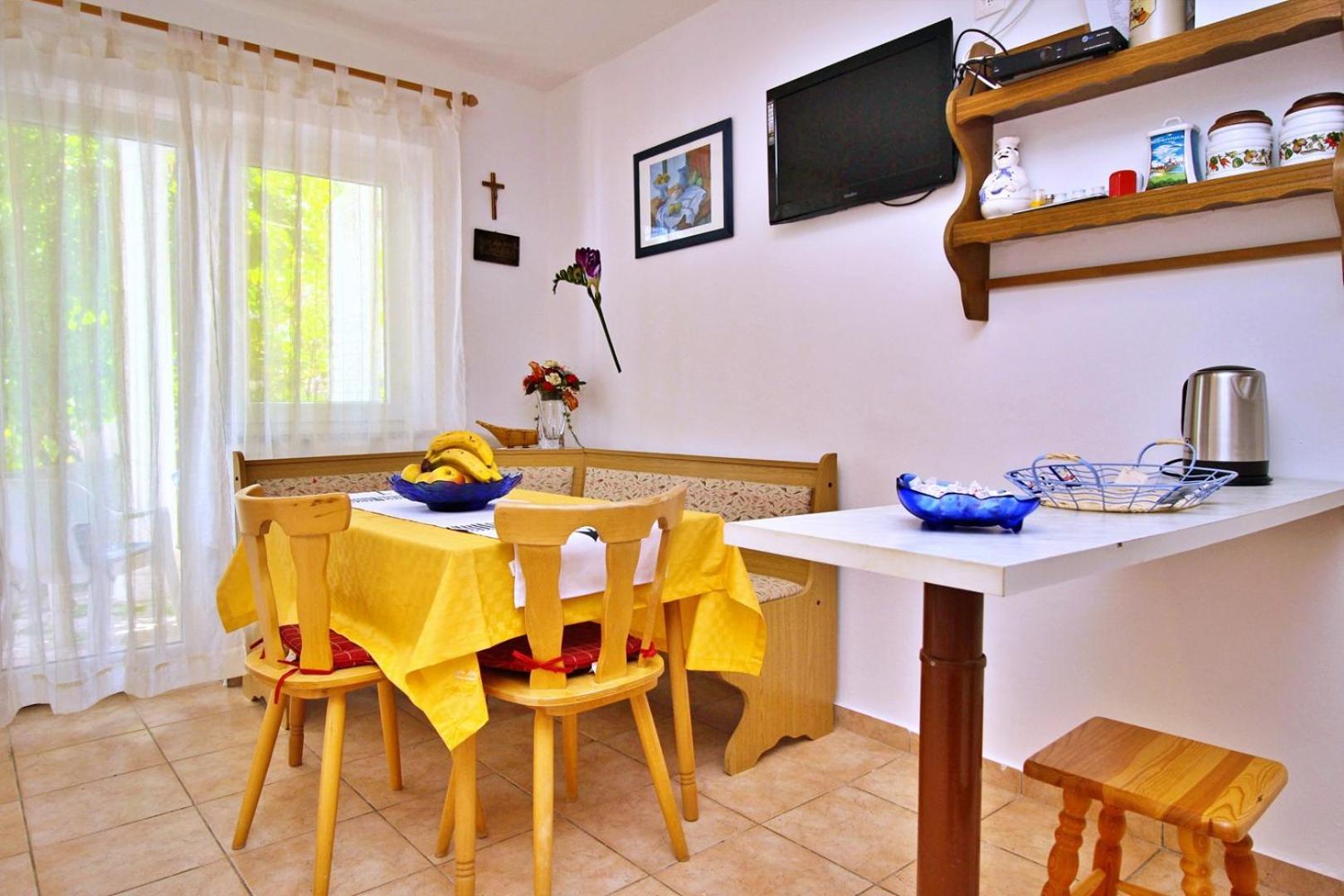 Apartments Zlatica Šilo Buitenkant foto